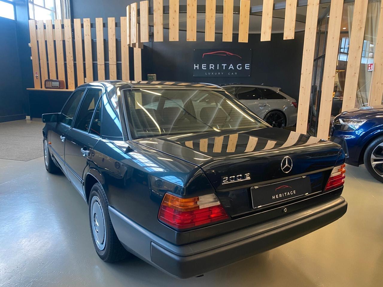 Mercedes-Benz 200 E ASI