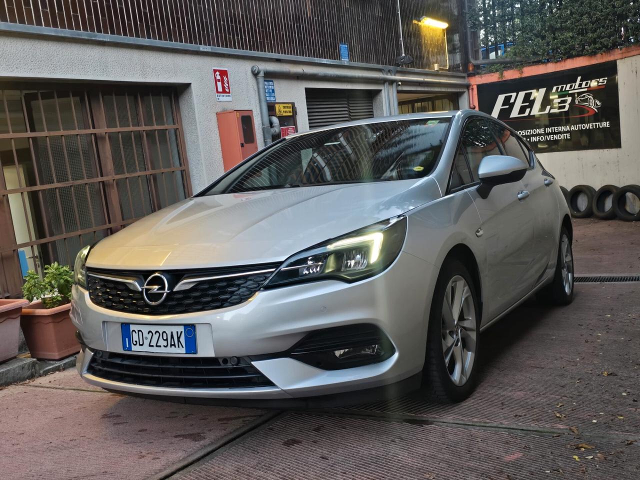 Opel Astra 1.5 CDTI 122 CV S&S 5 porte GS Line