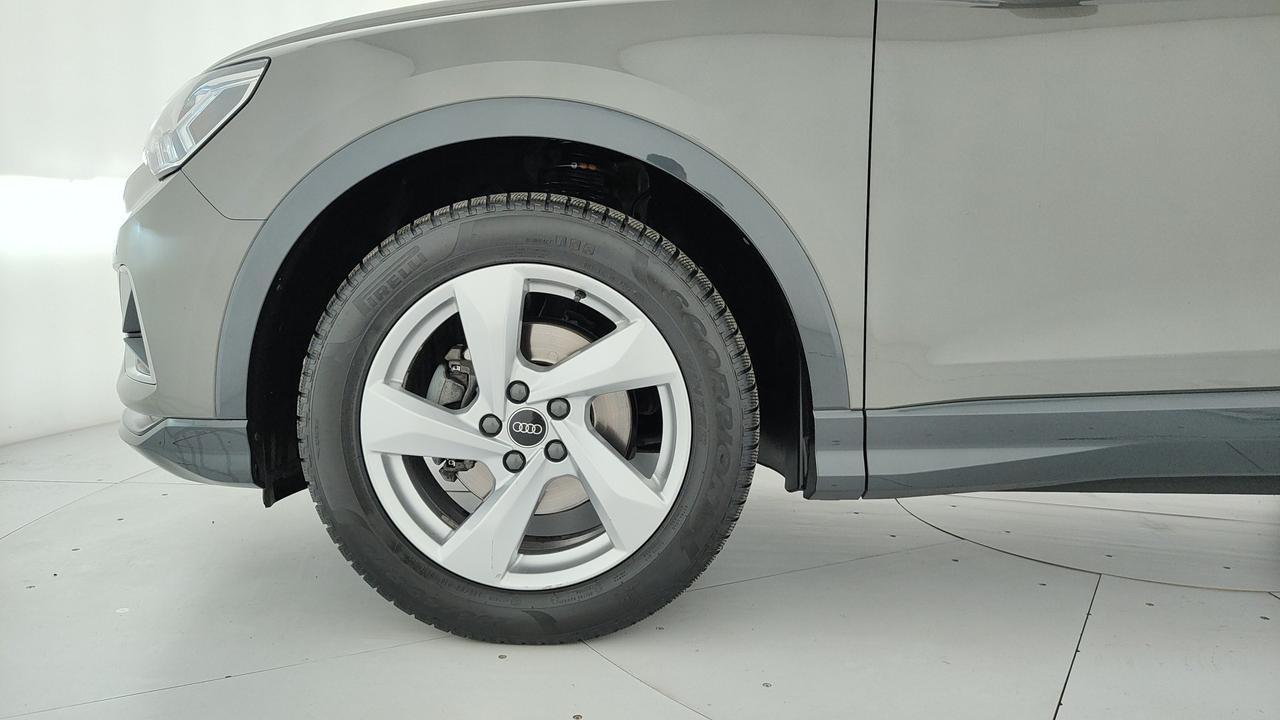 AUDI Q3 II 2018 - Q3 35 1.5 tfsi mhev S line edition s-tronic