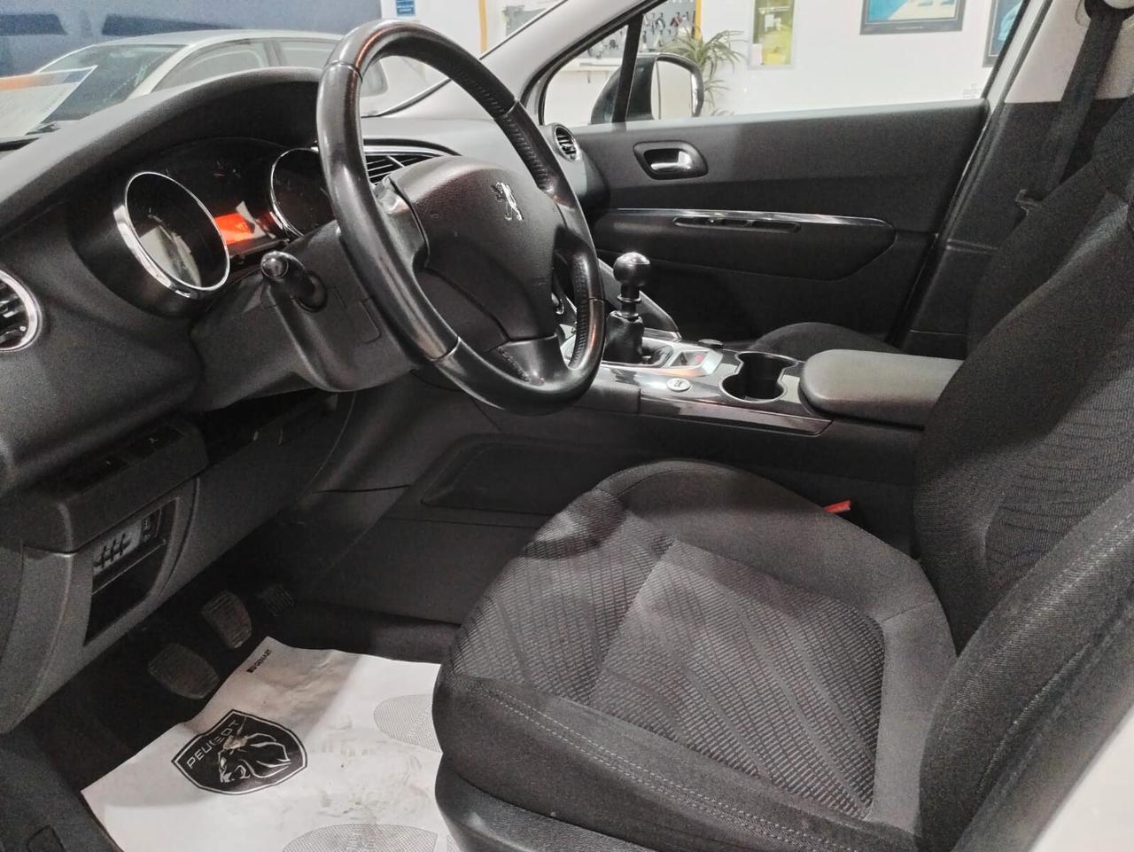Peugeot 3008 1.6 HDi 110CV Premium