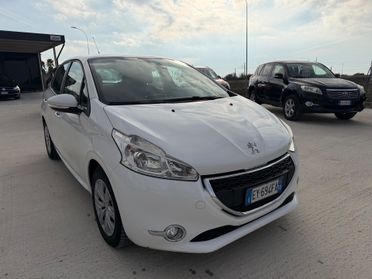 Peugeot 208 1.4 HDi 68 CV AUTOCARRO 5 POSTI