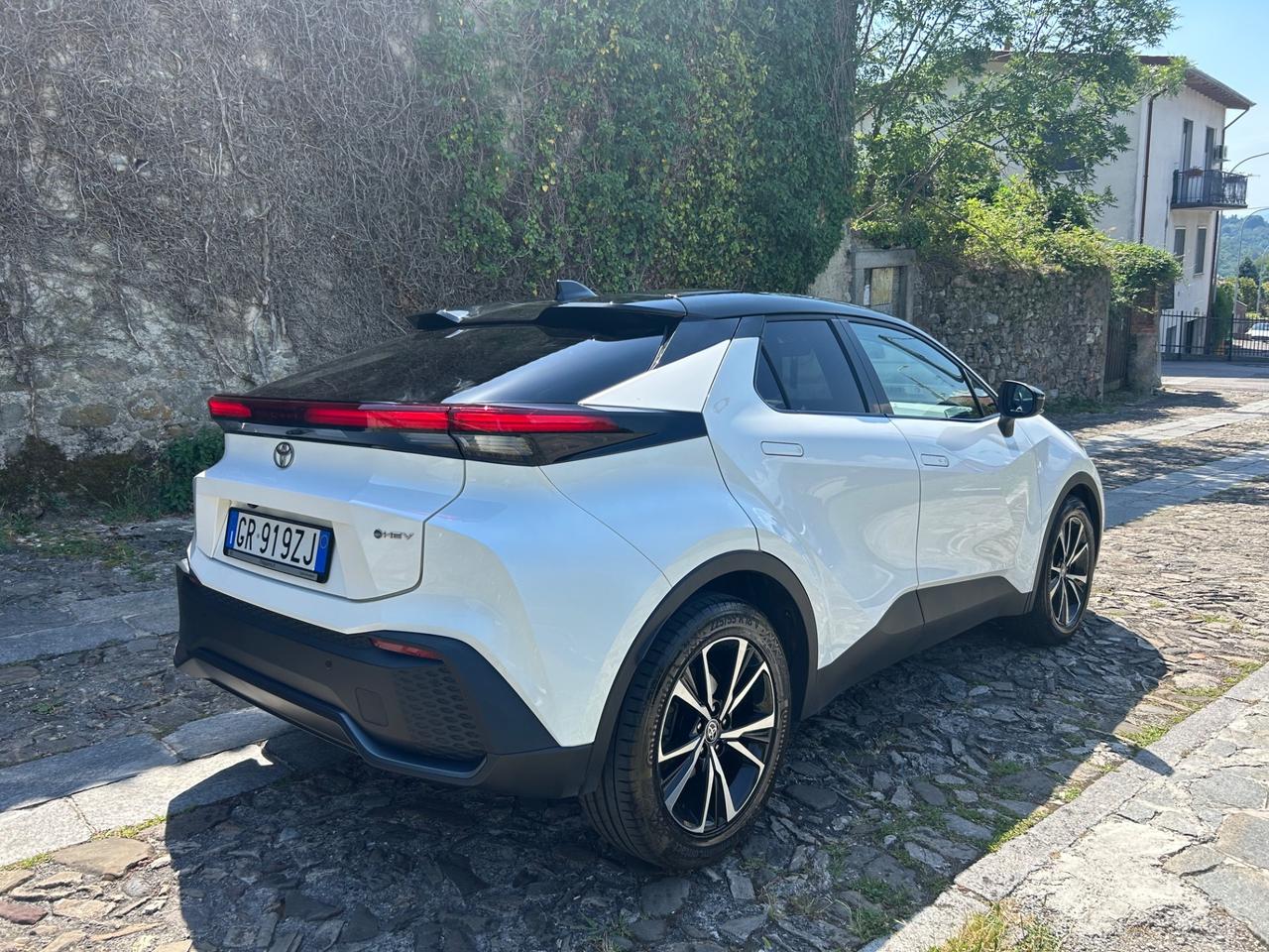 Toyota C-HR 1.8 Hybrid E-CVT Trend