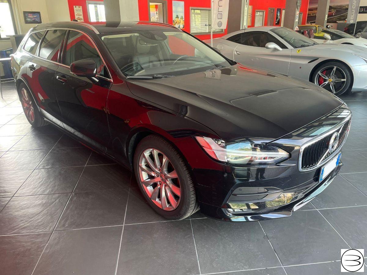 VOLVO - V90 - D3 Geartronic Momentum