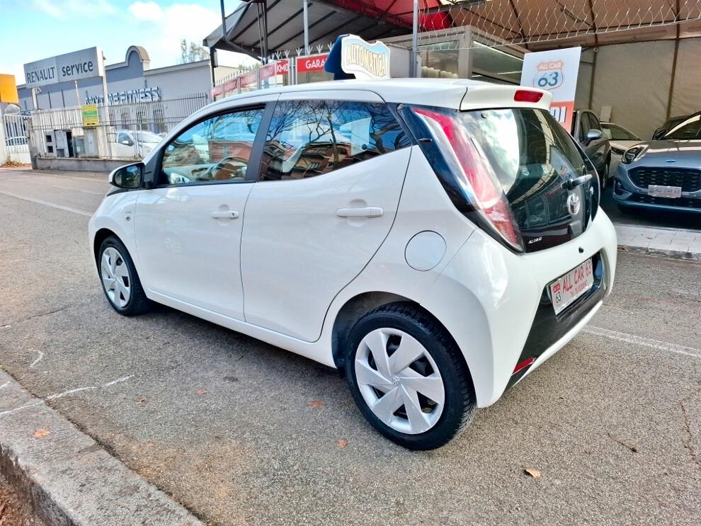 Toyota Aygo 1.0 5P X-PLAY AUTOMATICA UNIPRO' OK NEOPATENTATI