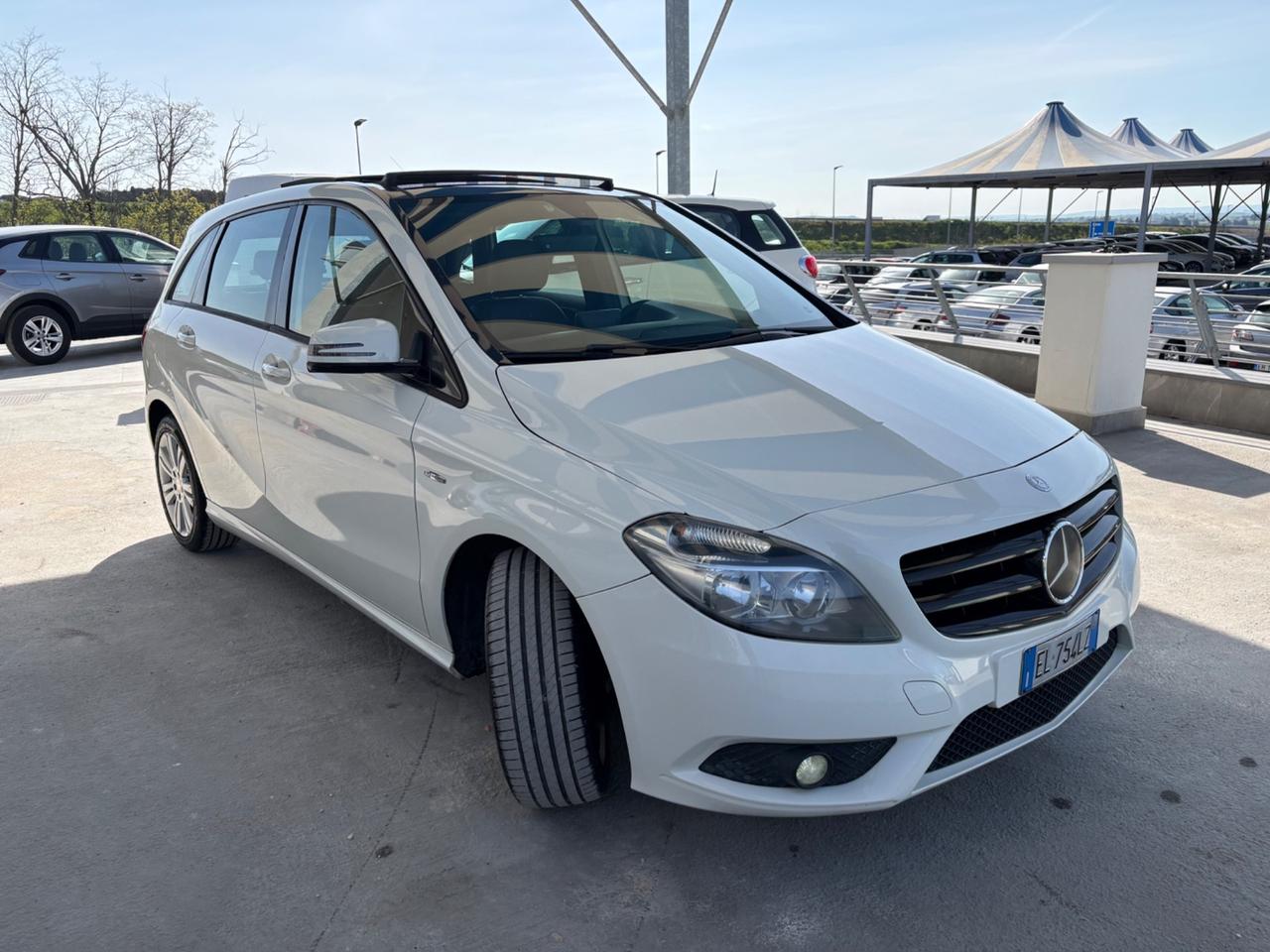 Mercedes-benz B 180 200 CDI BlueEFFICIENCY Premium