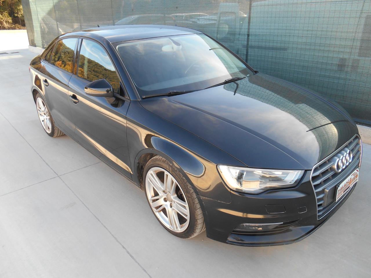 Audi A3 Sedan 1.6 TDI clean diesel S tronic Ambition