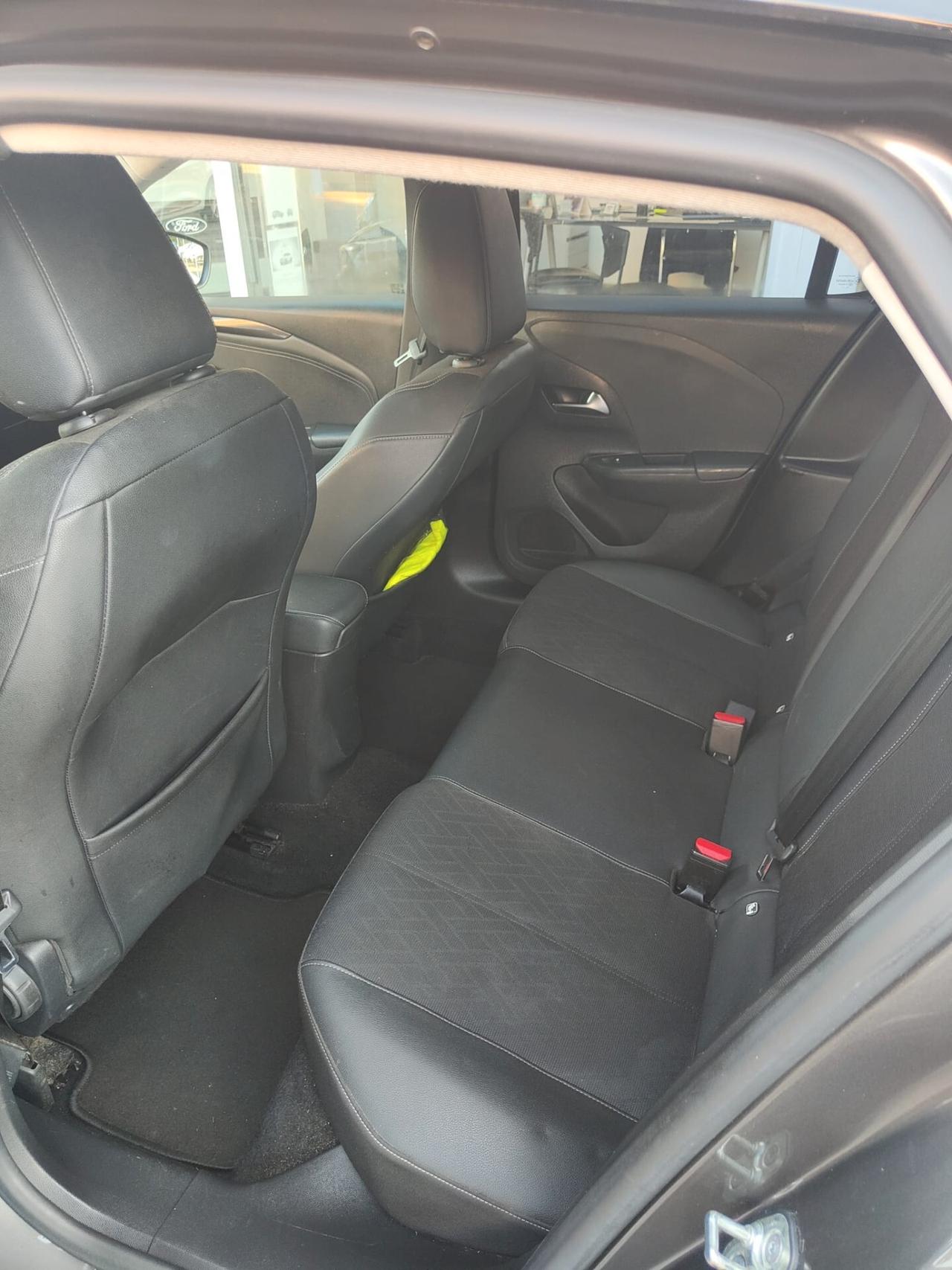 Opel Corsa 1.2 Elegance bicolor UNIPRO 75CV