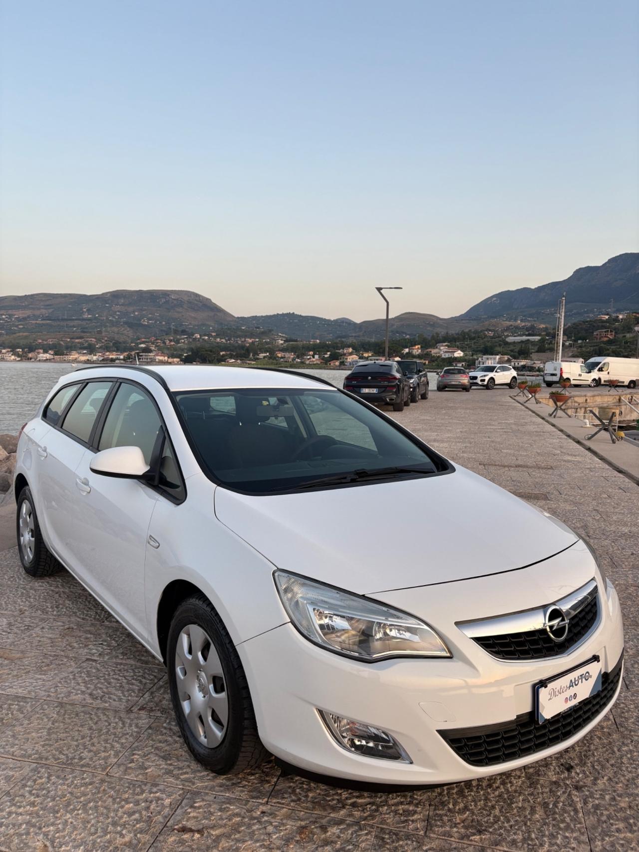 Opel Astra 1.7 CDTI 110CV 5 porte