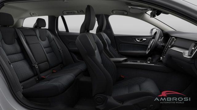 VOLVO V60 B4 Mild hybrid Benzina Core