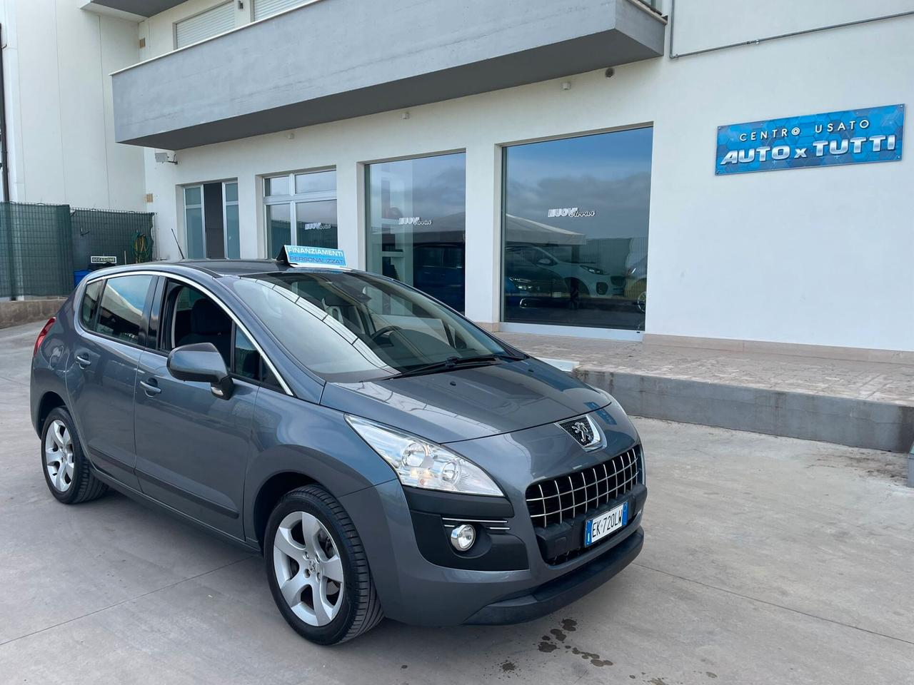 Peugeot 3008 1.6 e-HDi 115CV cambio robotizzato Stop&Start Allure