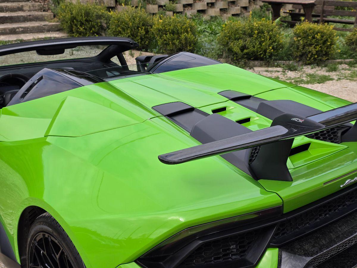 LAMBORGHINI HURACAN SPYDER PERFORMANTE NOLEGGIO