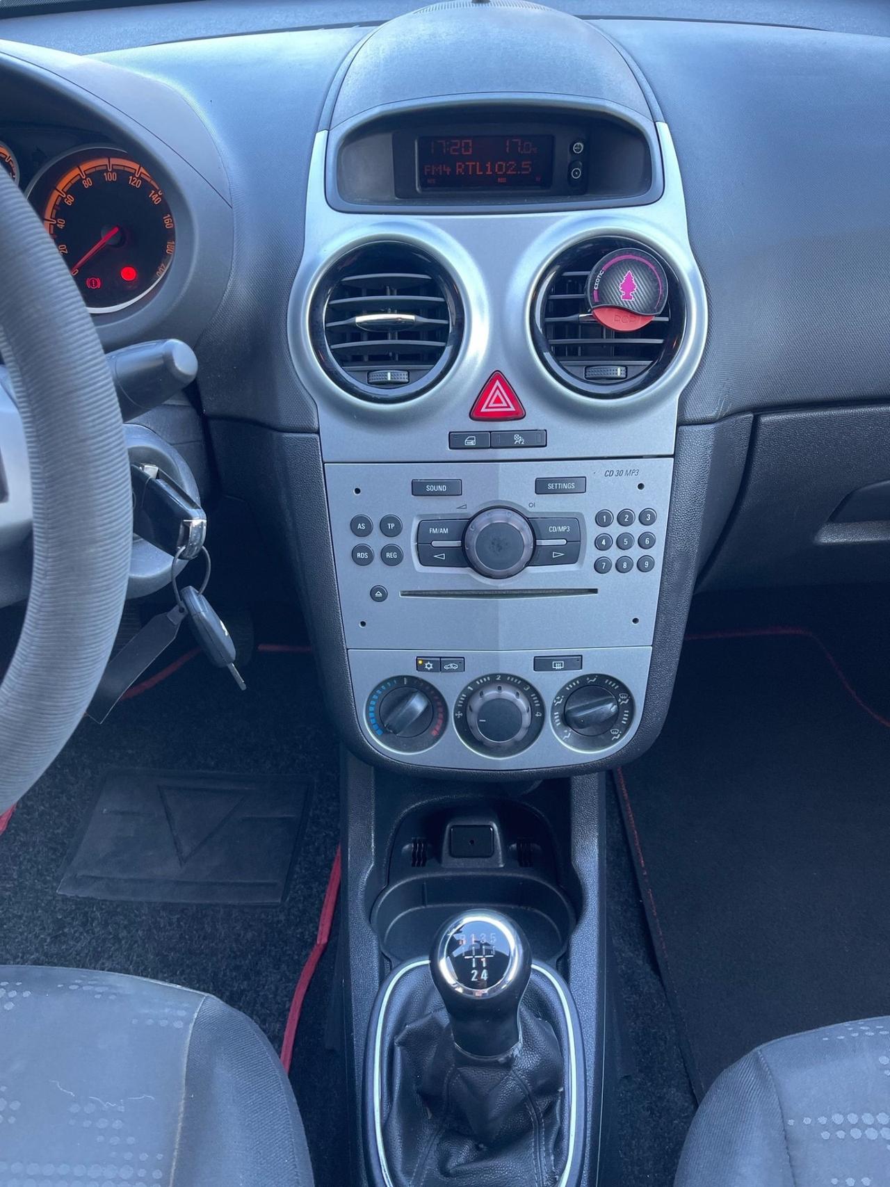 Opel Corsa 1.2 - GPL- NEOPATENTATI