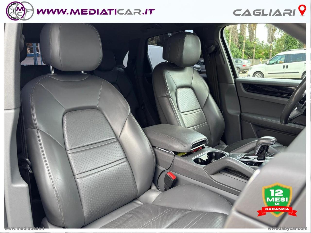 PORSCHE Cayenne 3.0 V6