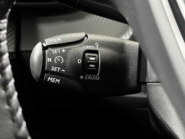 Peugeot 2008 PureTech 100 S&S Allure KM ZERO
