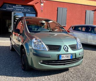 Renault Modus 1.2 16V Saint Tropez