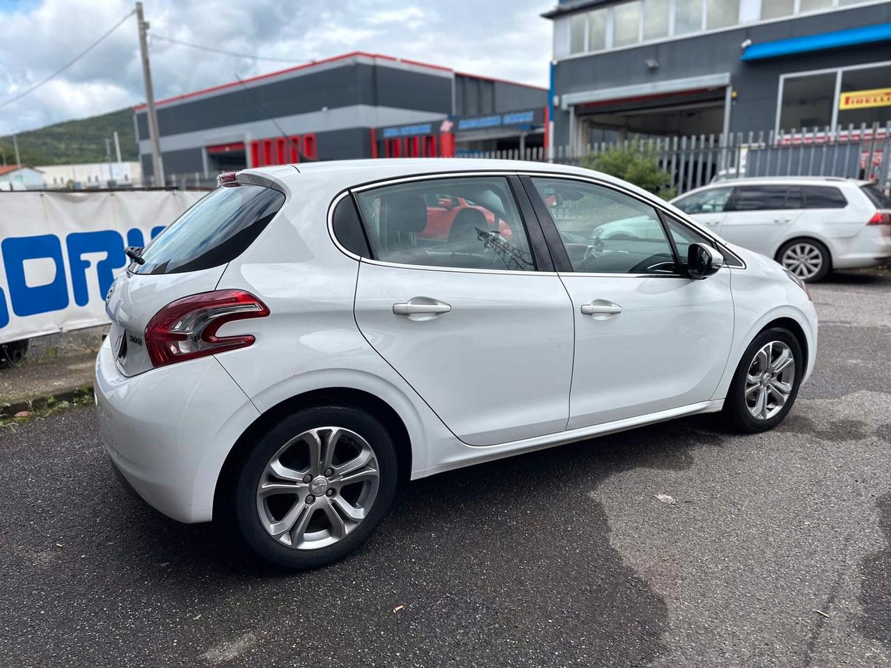 Peugeot 208 1.2 VTi 82 CV 5 porte Active NEOPATENTATI