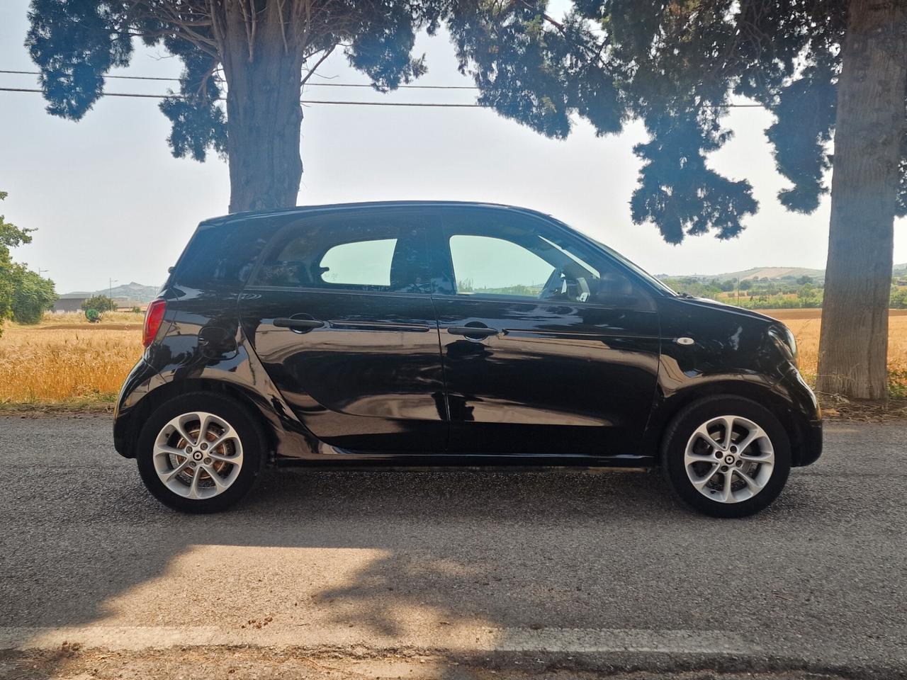Smart ForFour Solo 54.000 km - Neo Patentati
