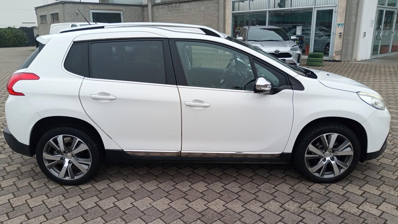 Peugeot 2008 BlueHDi 100 Allure