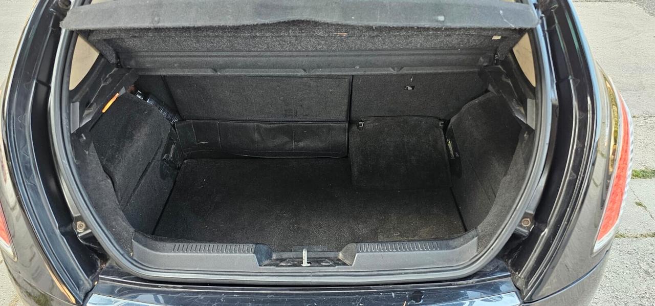 Lancia Delta 1.6 MJT DPF Platino