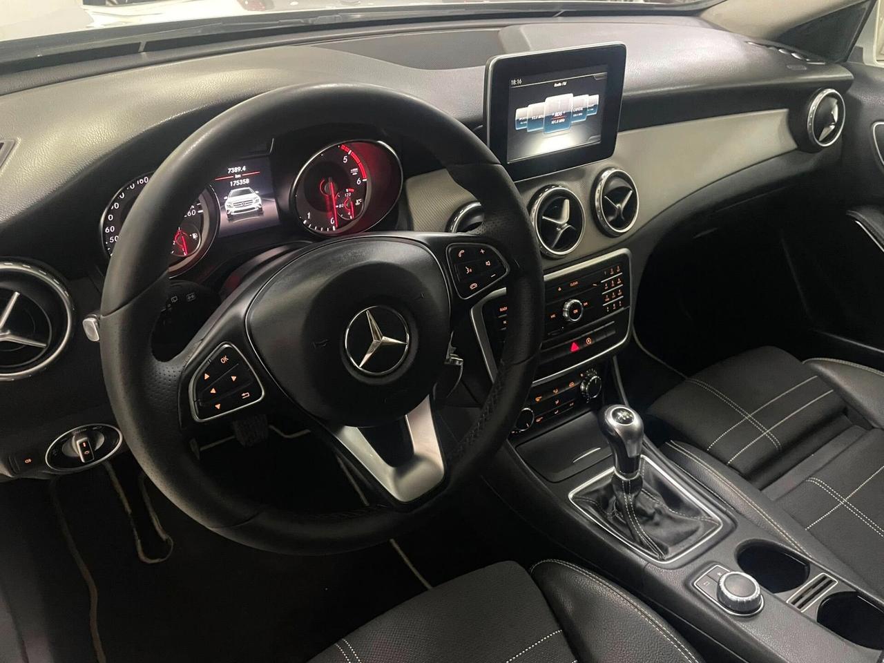 Mercedes-benz GLA 200 d Premium
