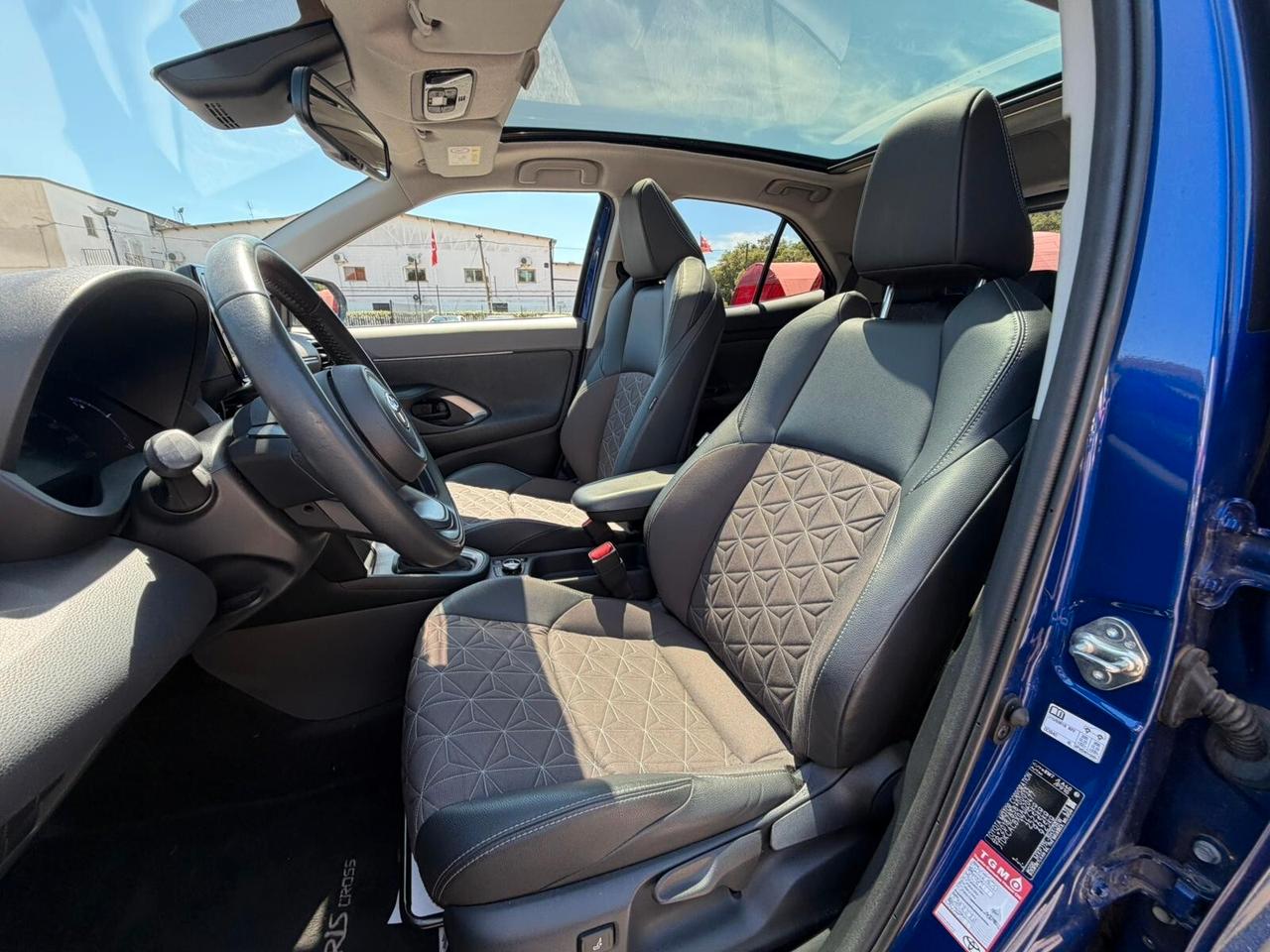 Toyota Yaris Cross 1.5 Hybrid 5p. E-CVT AWD-i Lounge