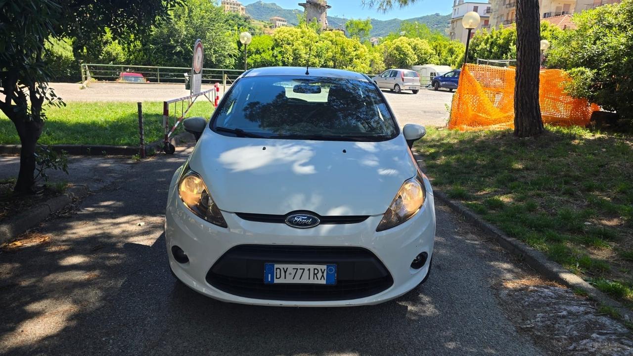 Ford Fiesta 1.4 TDCi 5p. Titanium