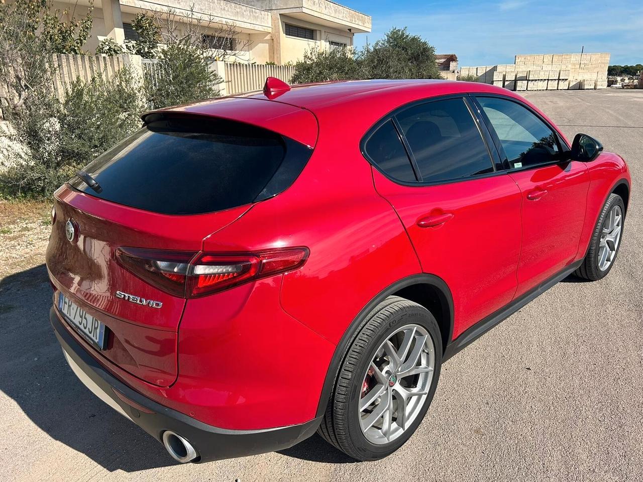 Alfa Romeo Stelvio 2.2 Turbodiesel 210 CV AT8 Q4 Business