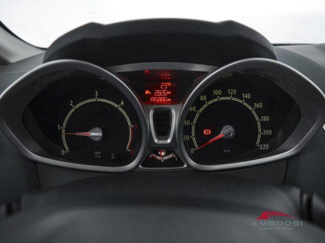 FORD Fiesta 1.4 TDCi 68CV 3 porte Titanium