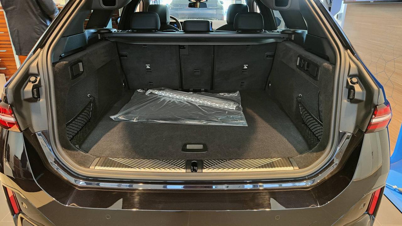 BMW BMW i5 eDrive40 Touring