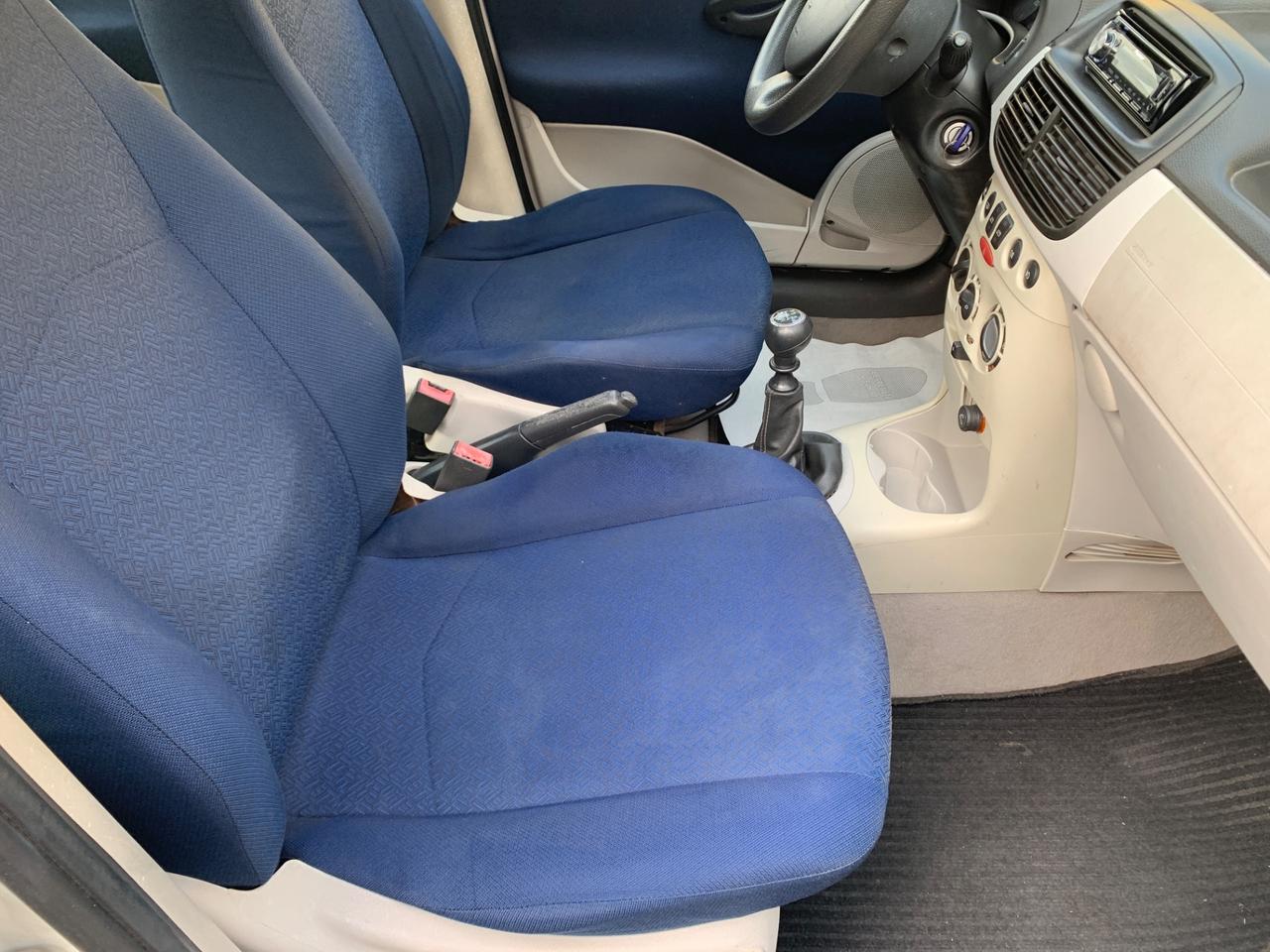 Fiat Punto 1.2i cat 5 porte ELX