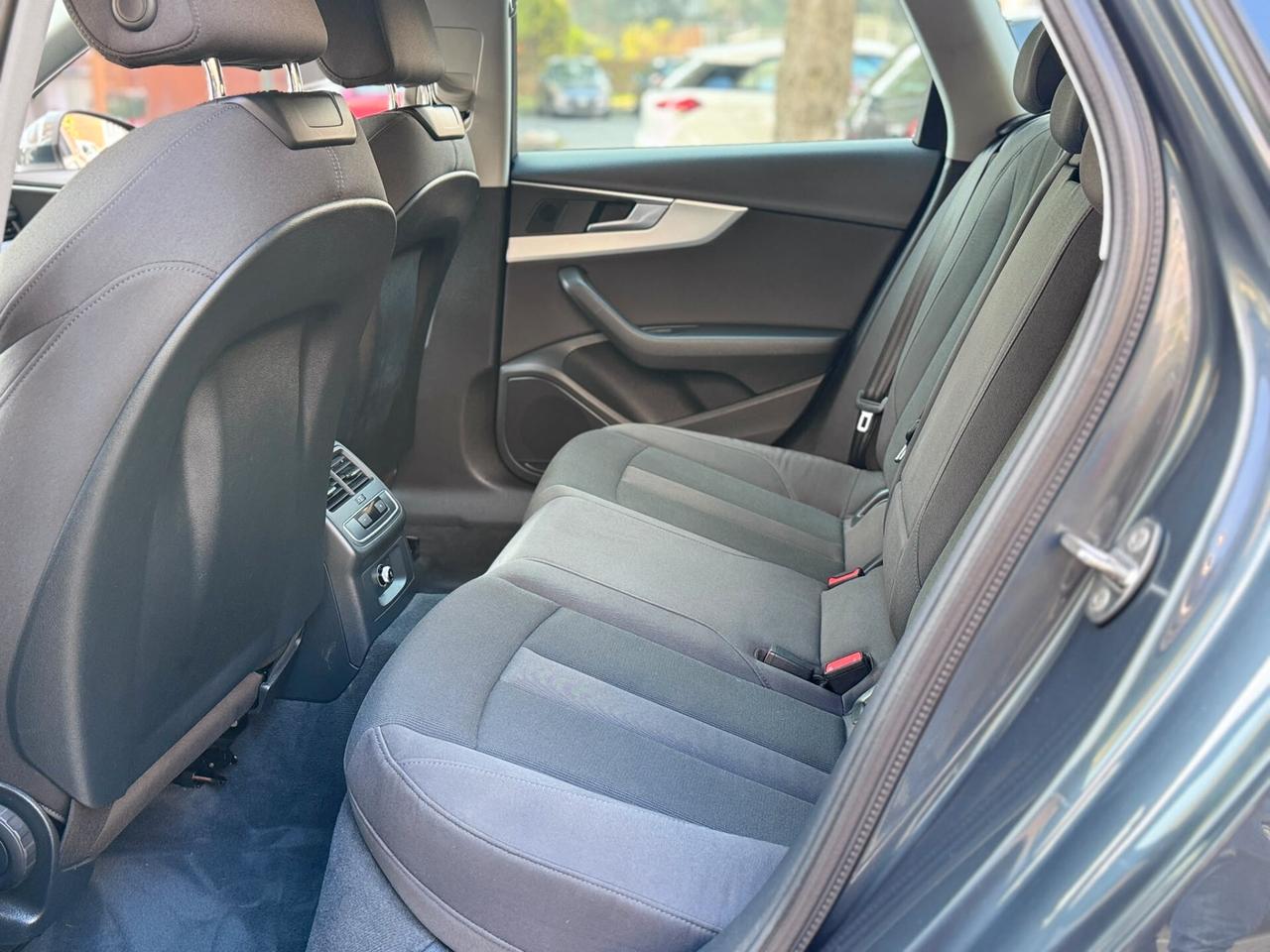 Audi A4 Avant 2.0 TDI 190 CV S line edition