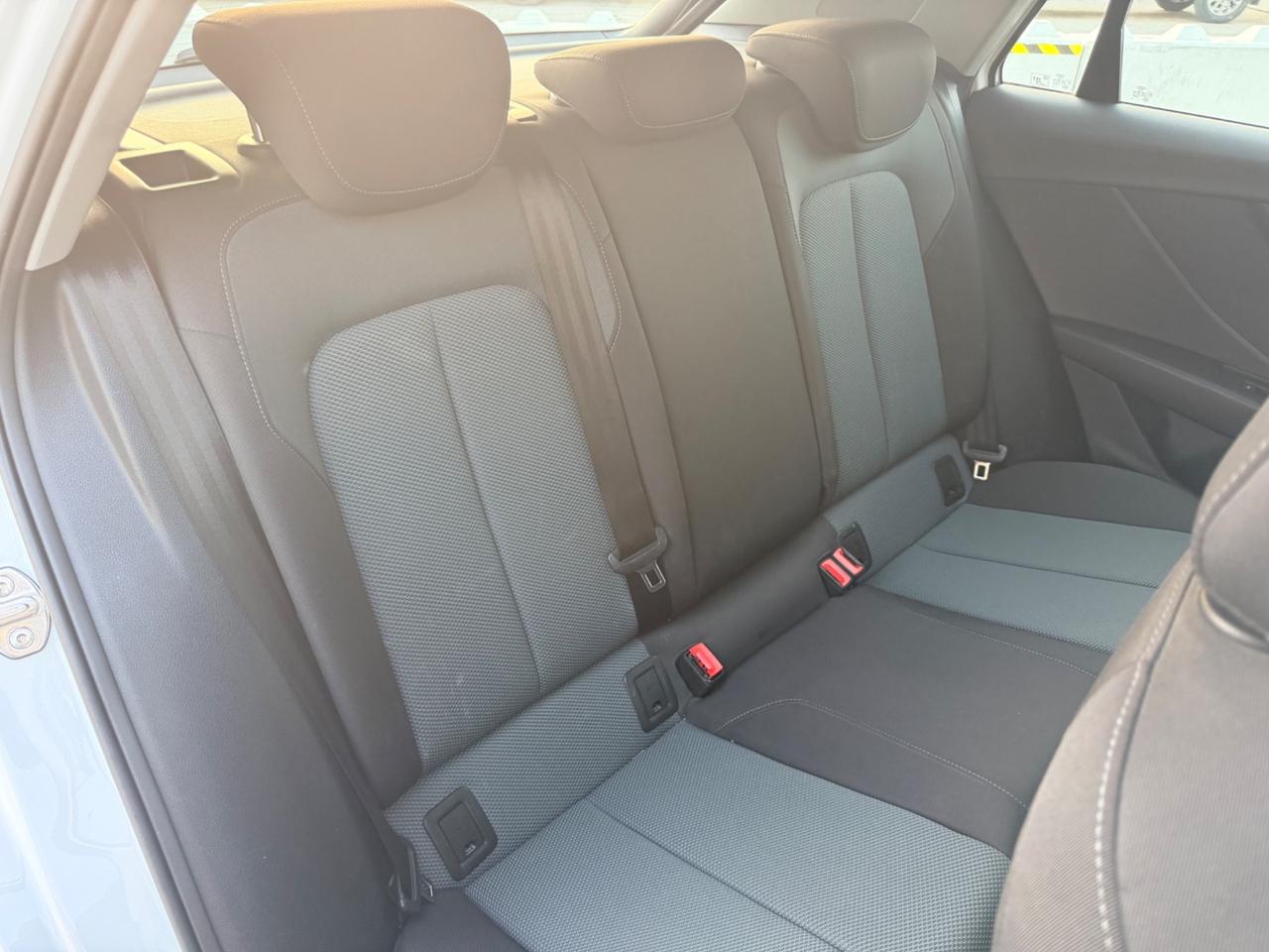 Audi Q2 30 TDI Business Design