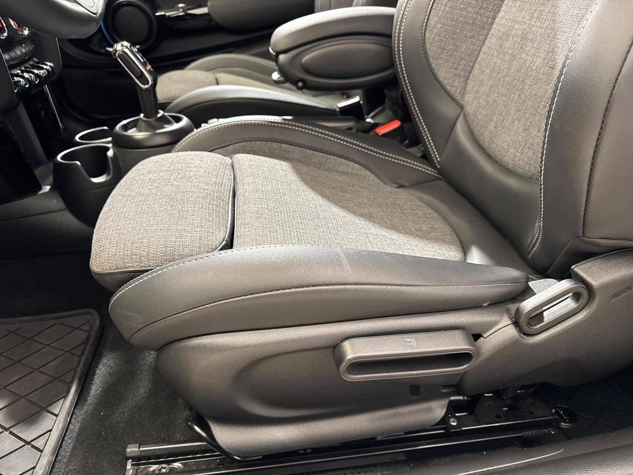 MINI Mini Cooper Essential 3 Porte