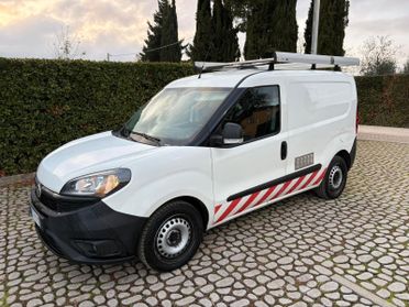 FIAT Doblò 1.4T-Jet All. Prof. corrente 220V -2020