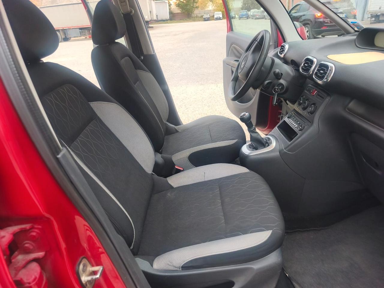 Citroen C3 Picasso 2013----1.6 Diesel