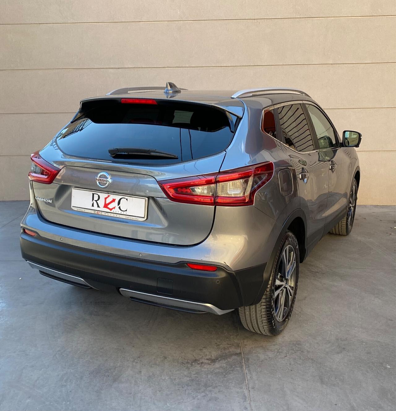 Nissan Qashqai 1.6 Automatica con tetto panoramico