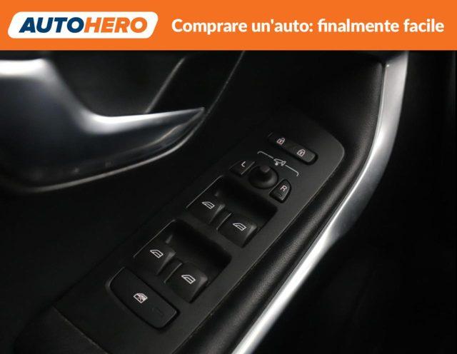 VOLVO V40 D2 R-design