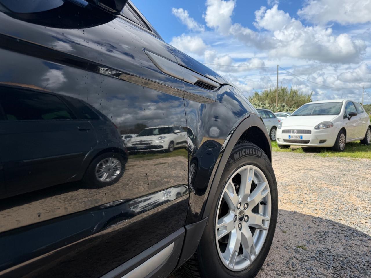 Land Rover RR Evoque 2.2 TD4 5p. Prestige