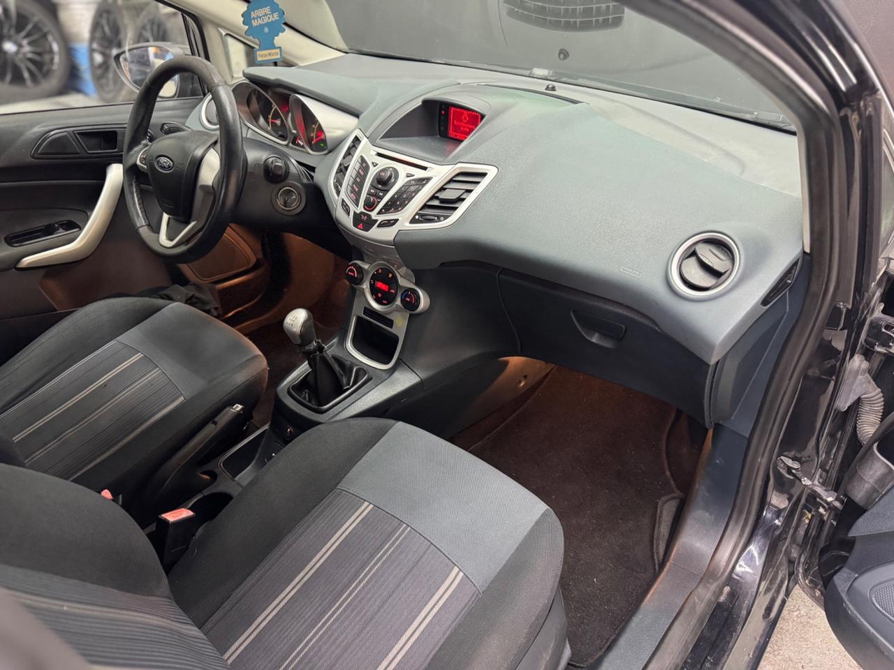 Ford Fiesta 1.4 Benzi. GPL 5Porte ADATTA NEOPATENTATI