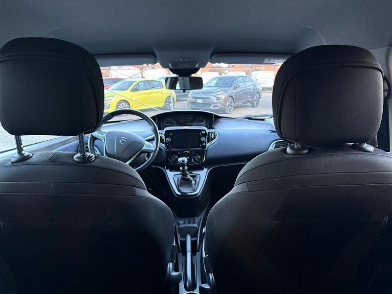 Lancia Ypsilon Ypsilon 1.0 FireFly 5 porte S&S Hybrid Platino