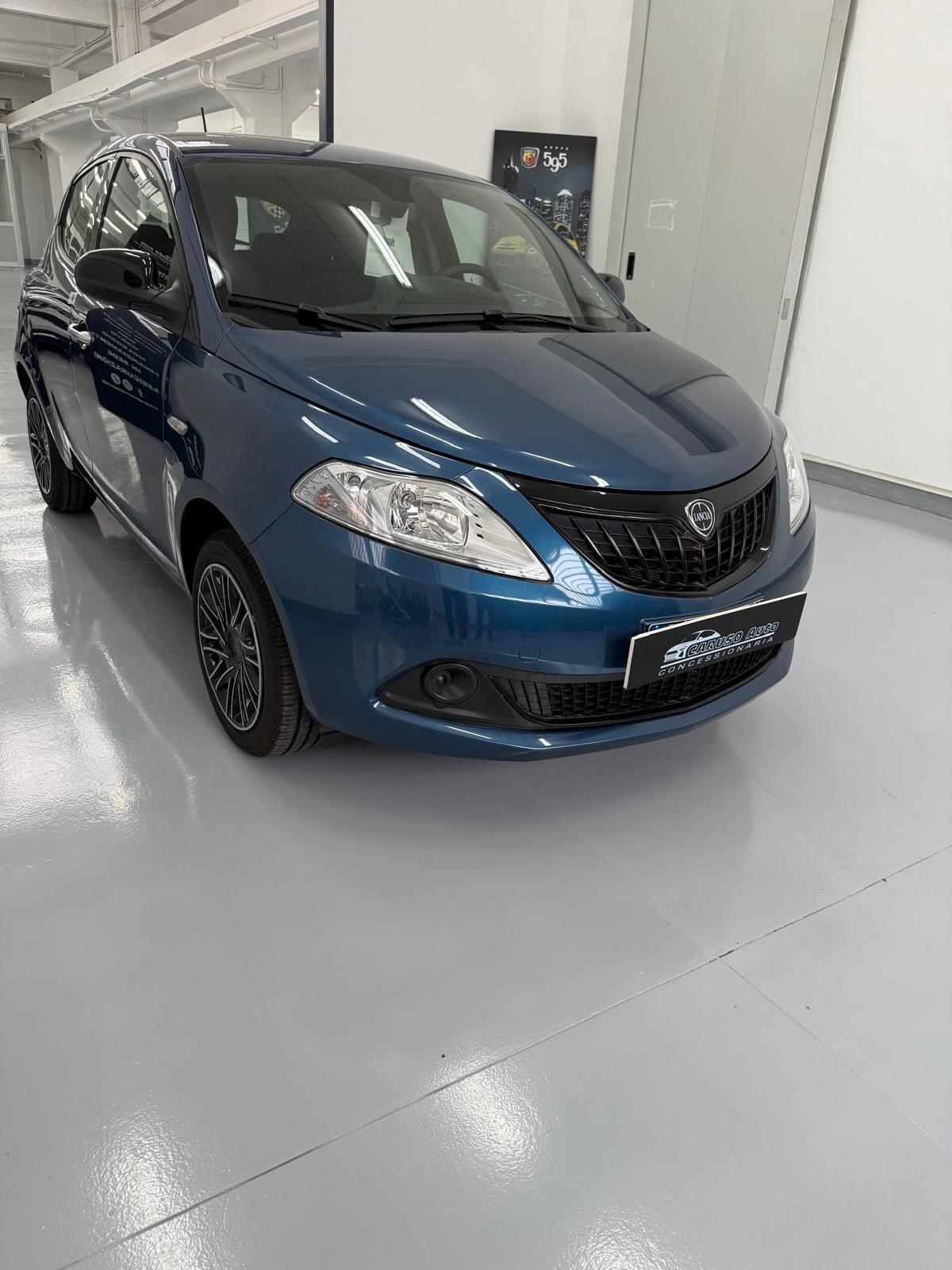 Lancia Ypsilon 1.0 FireFly 5 porte S&S Hybrid Gold