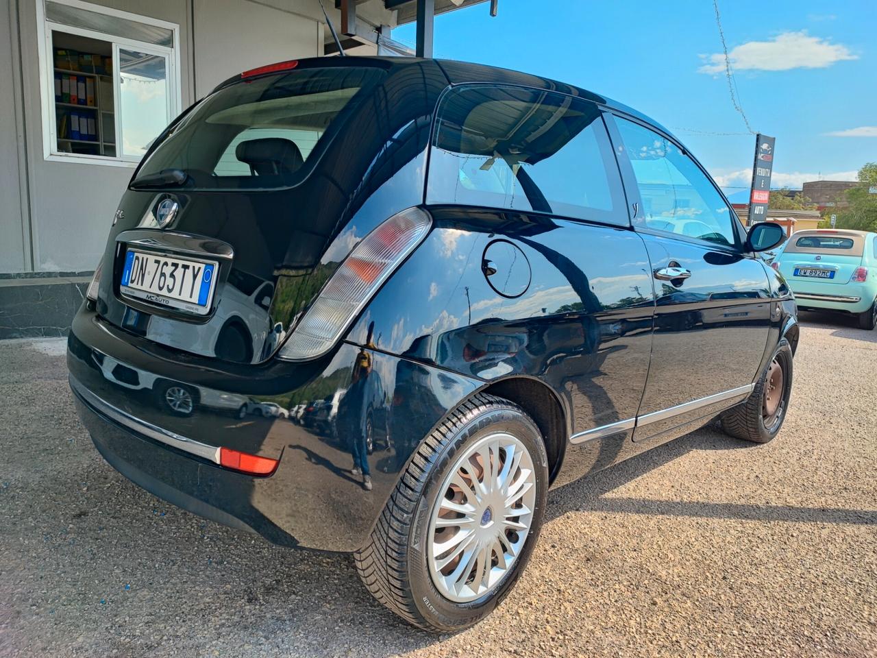 Lancia Ypsilon 1.2 Argento
