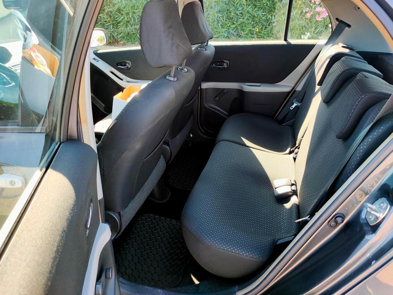 Toyota Yaris 1.4 D-4D DPF 5 porte Sol