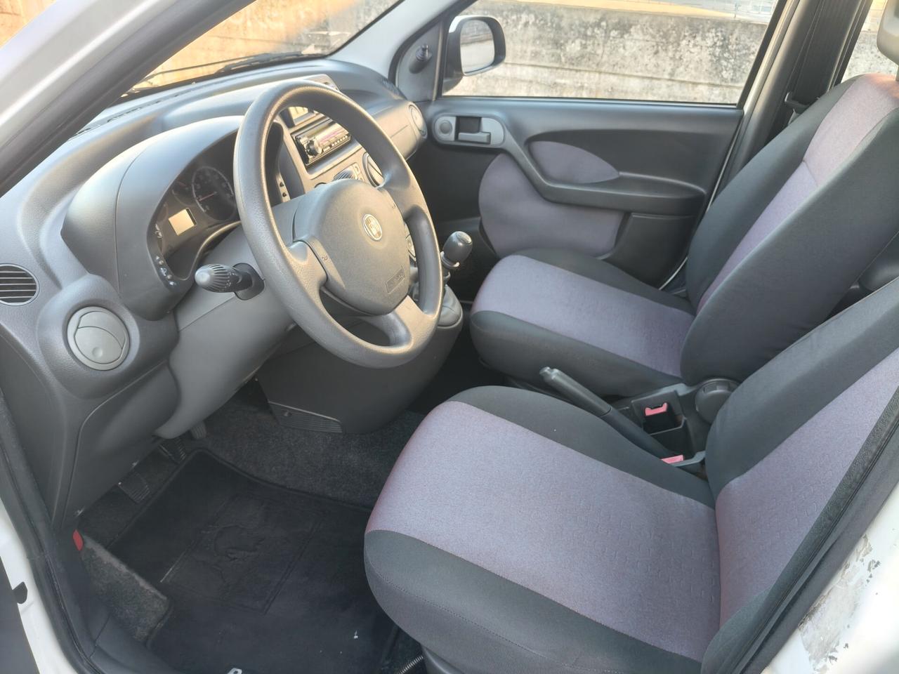 Fiat Panda 1.2 Dynamic SOLAMENTE 123.000 KM
