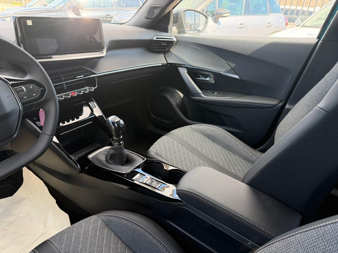 Peugeot 2008 PureTech 100 S&S Allure