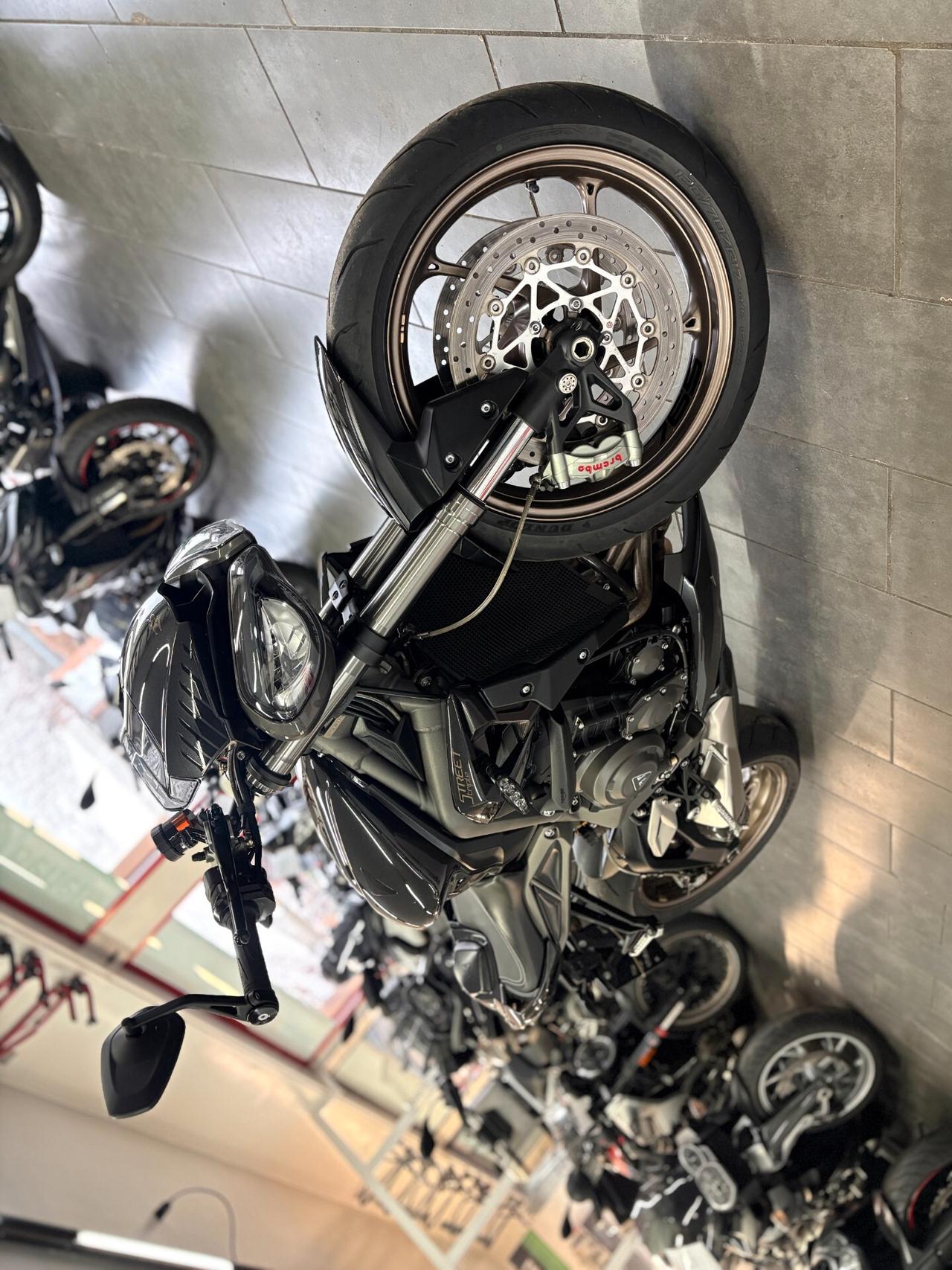 Triumph Street Triple 765 RS