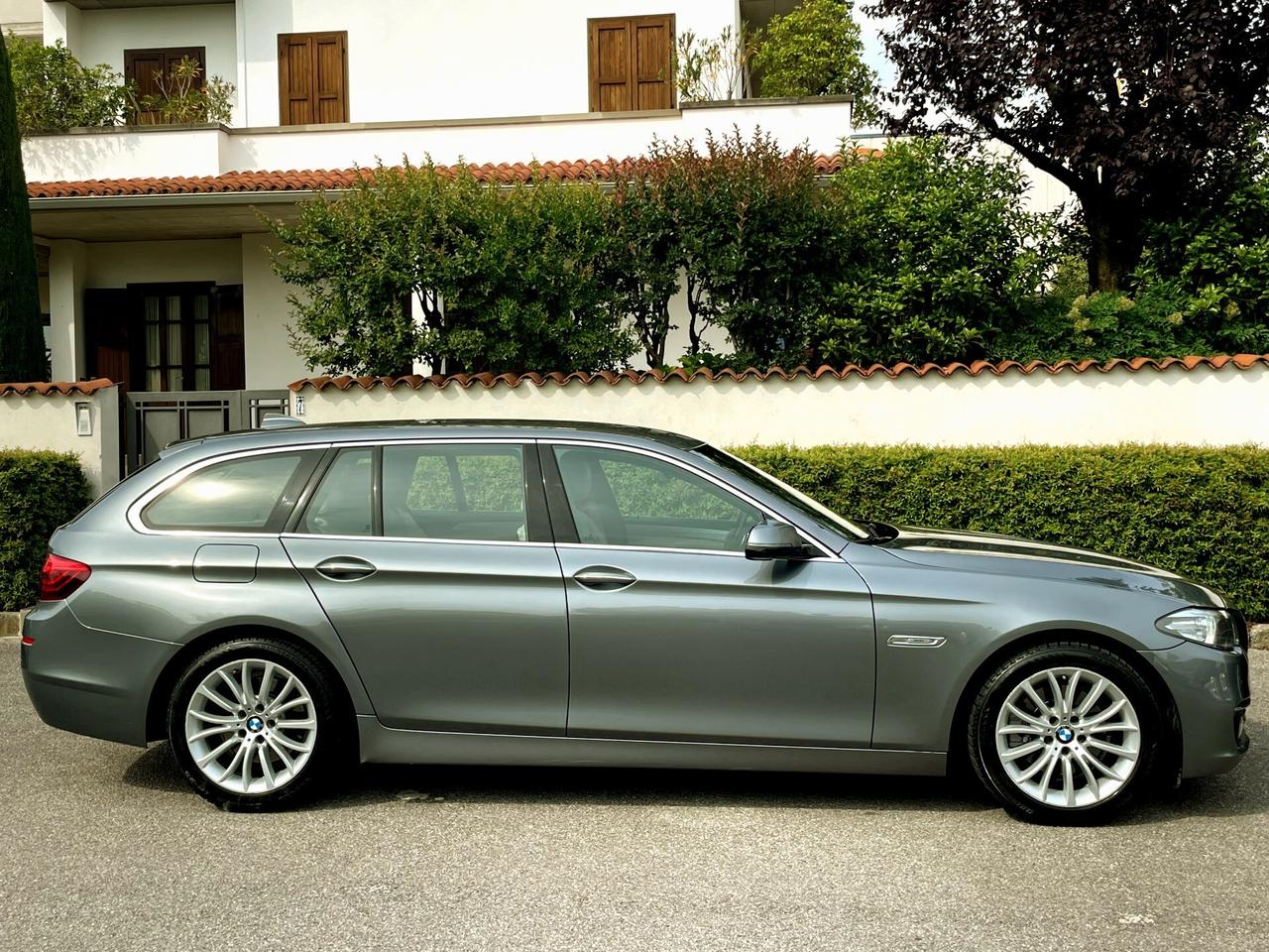 BMW 520D sw aut-Pelle,Nav,Led-Tagl.BMW-2017