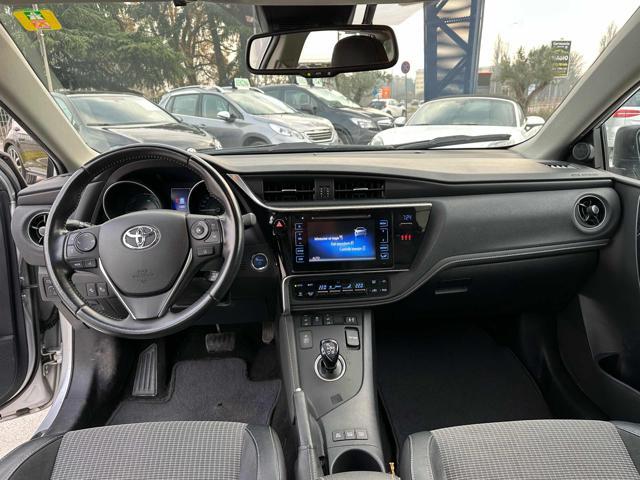 TOYOTA Auris Touring Sports 1.8 Hybrid Lounge