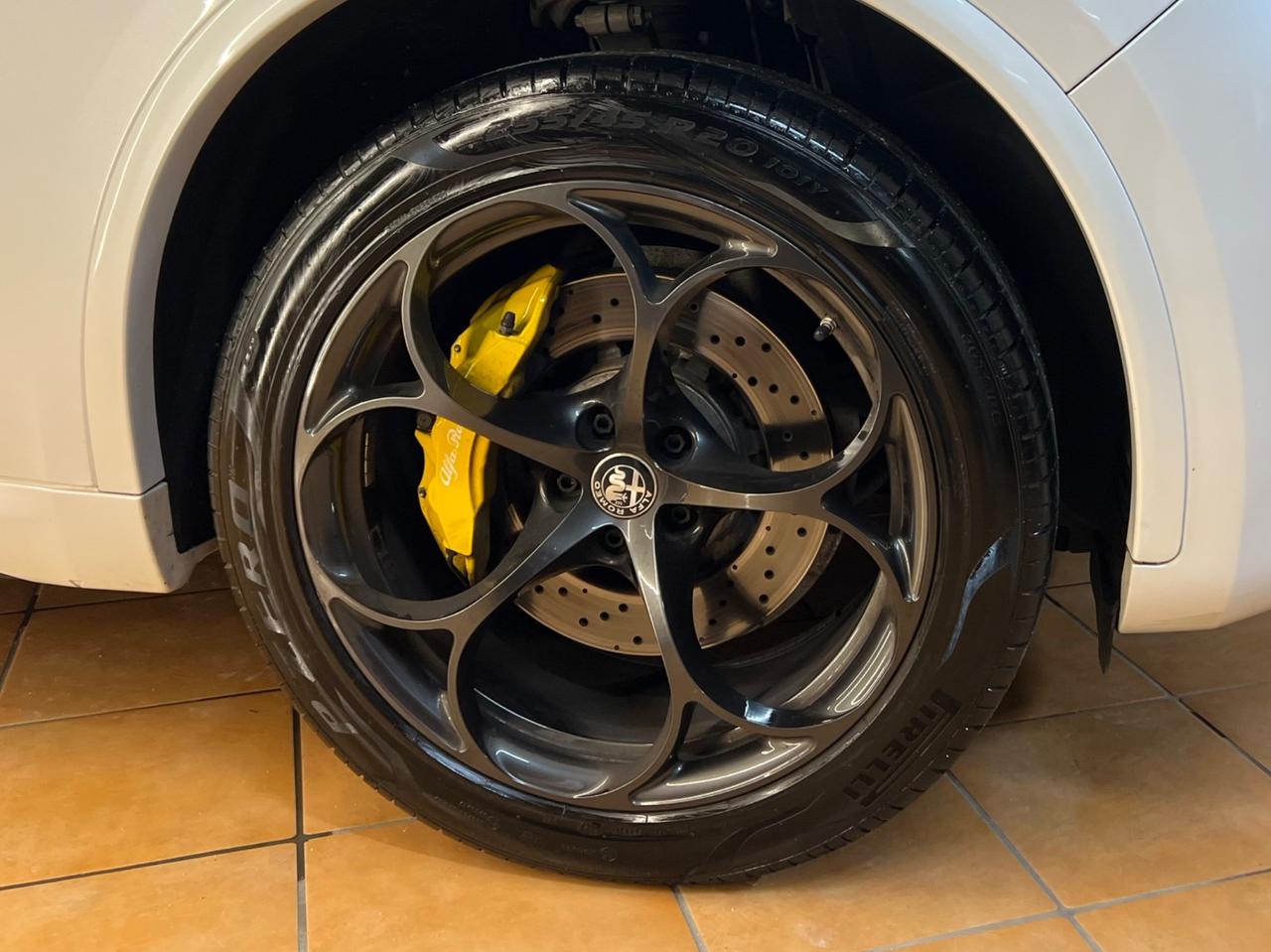 Alfa Romeo Stelvio 2.9 Bi-Turbo V6 510 CV AT8 Quadrifoglio