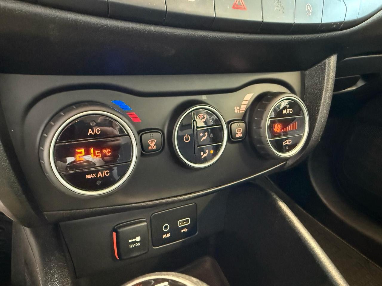 Fiat Tipo 1.6 Mjt con carrello rimorchio